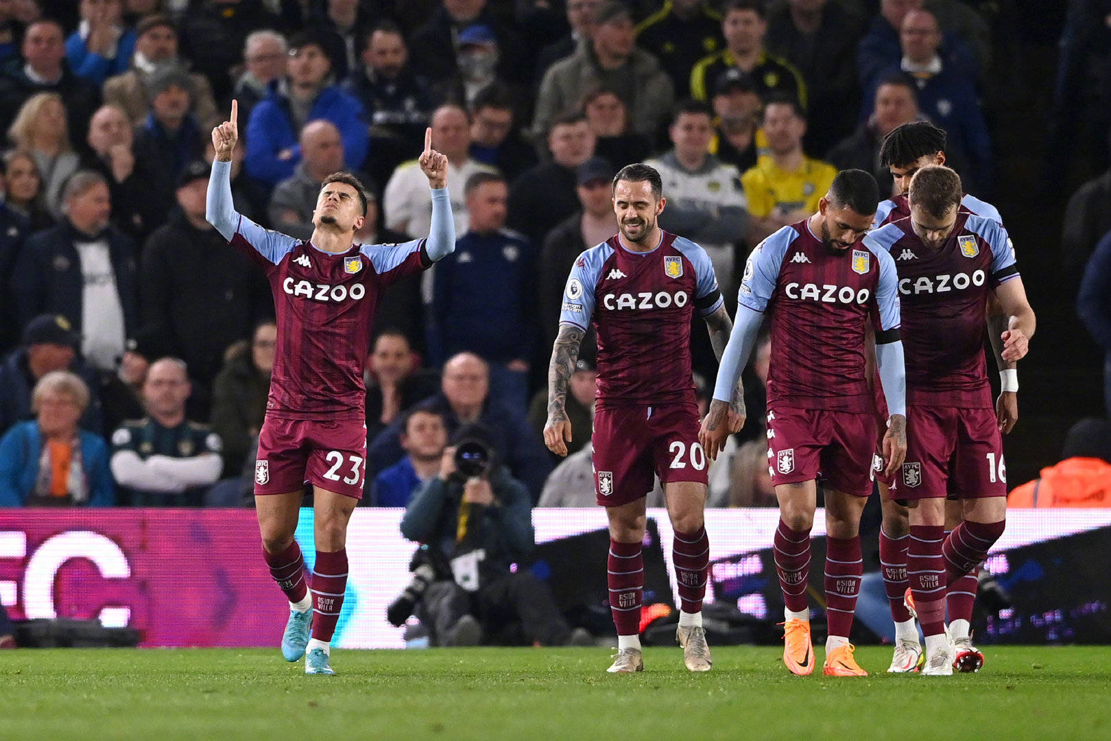 既能拉近亚 既能拉近亚